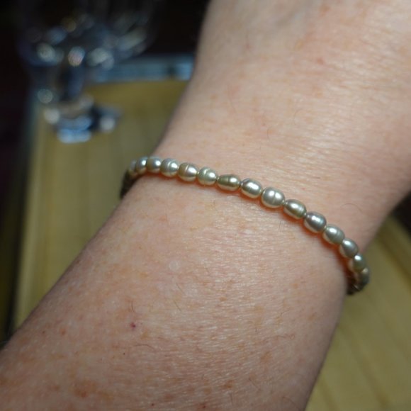 (NWT) Silver Rice Freshwater Bead (3) Bracelets Stack/ Set - Picture 5 of 10